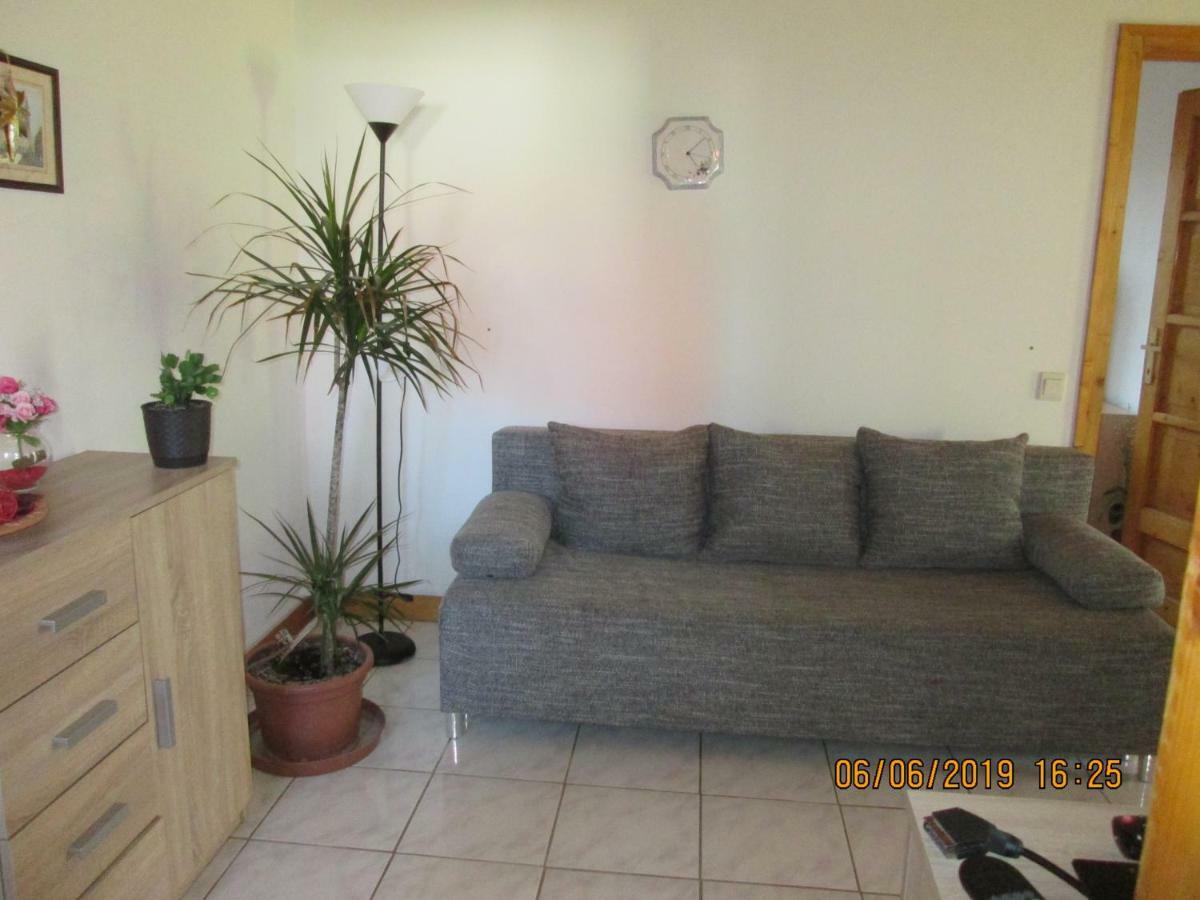 Fenyves Vendégház Balatonfenyves Extérieur photo