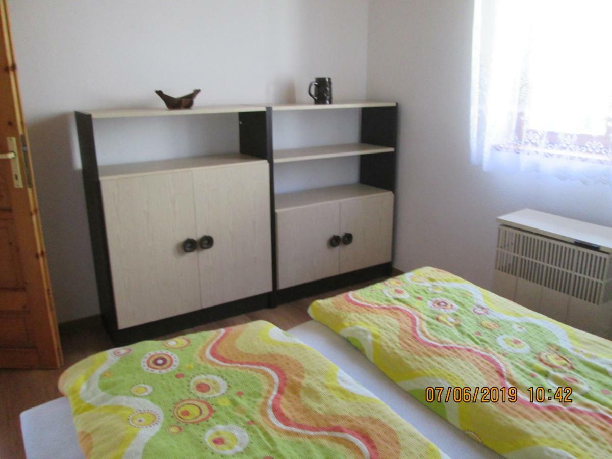 Fenyves Vendégház Balatonfenyves Extérieur photo